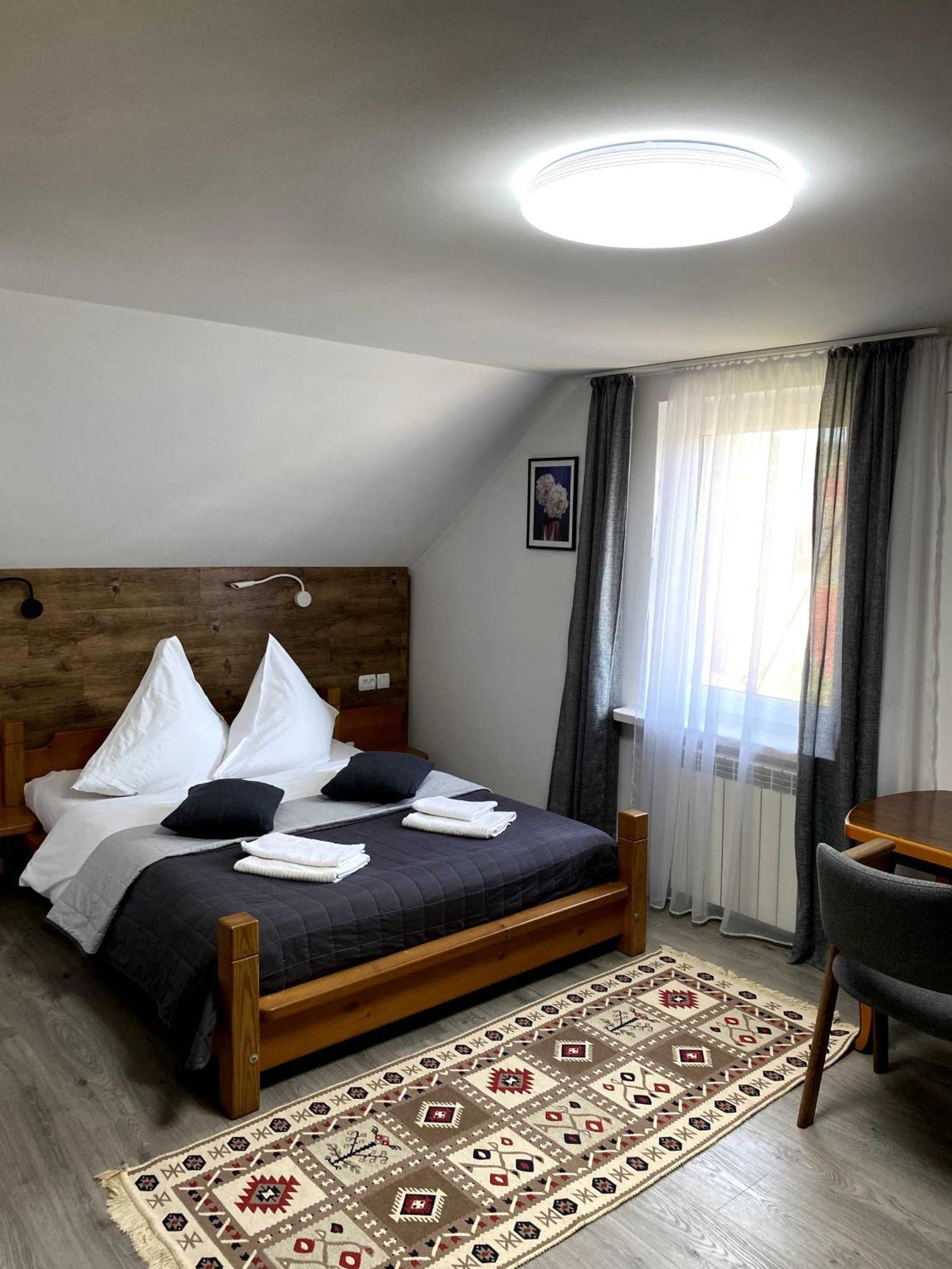 Karpats'Kyi Kalejdoskop Hotell Slavske Exteriör bild